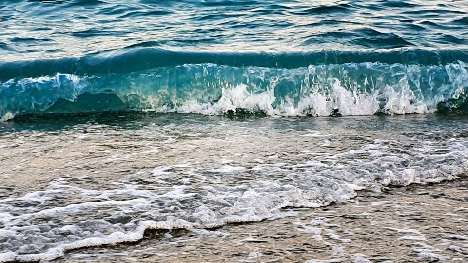 Konyaaltı Plajı Dalgalar Ağır Çekim Antalya
