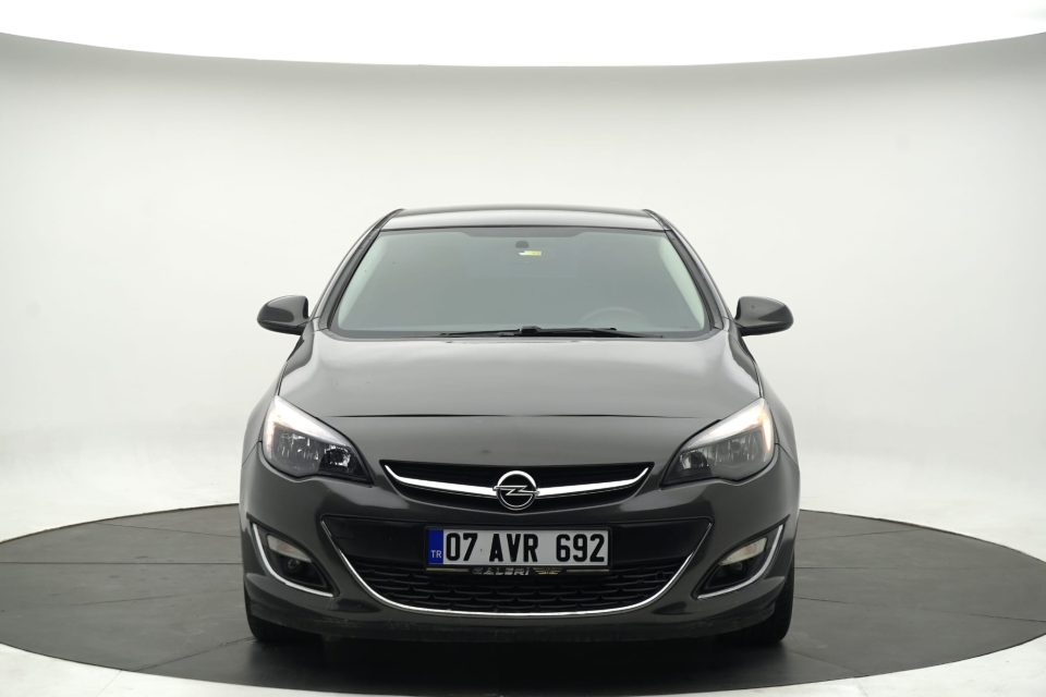 2015 MODEL OPEL ASTRA EN DOLUSU