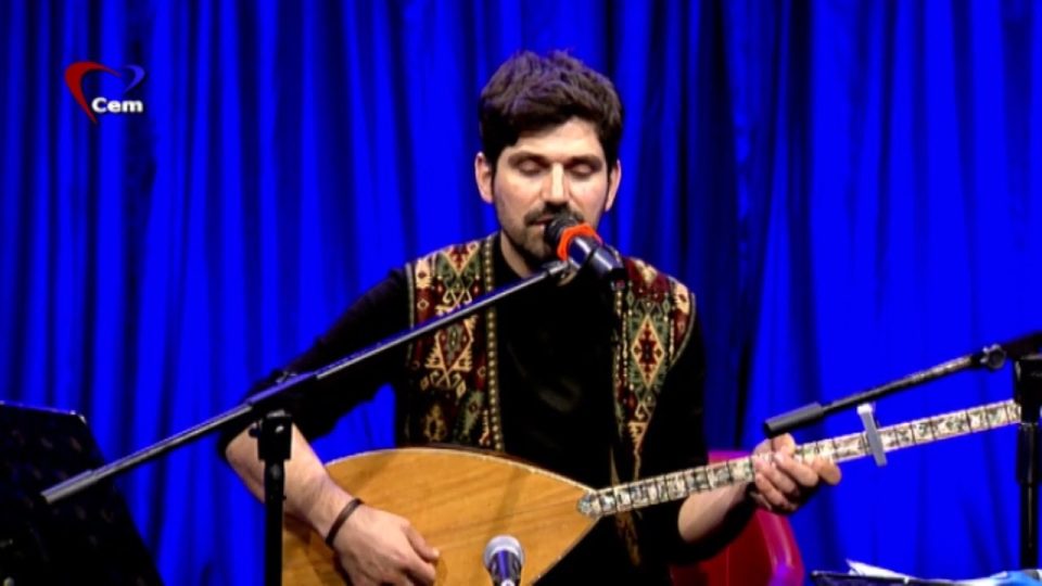 Metin Ülhak Demir - Bülbül Havalanmış Şarkı Sözleri