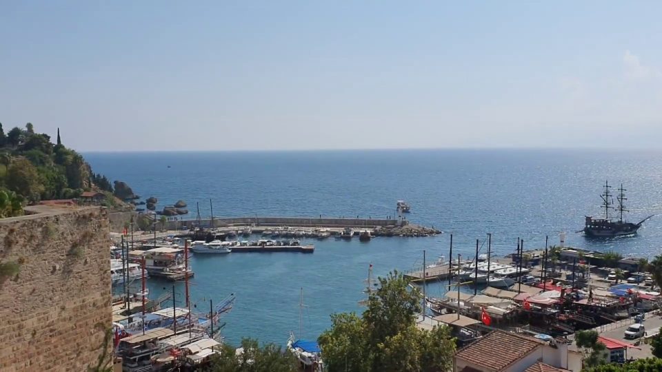 Tophane Çay Bahçesinden Yat Limanı Kaleiçi Deniz Manzarası Antalya