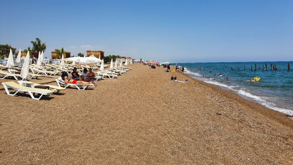 Antalya Lara Plajları - Qula Beach Club Restaurant Cafe Bar Plaj Canlı Müzik